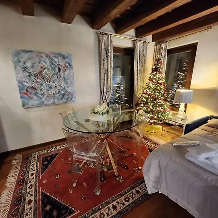 Appartement Juliets Bed Art Vérone