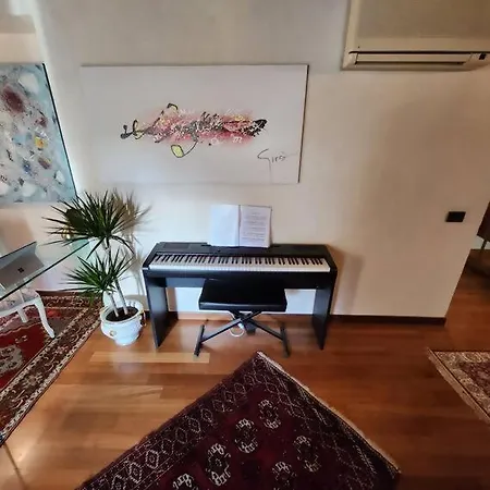 Juliets Bed Art